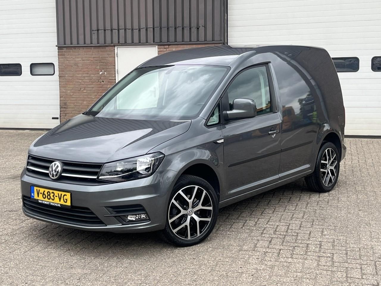Volkswagen Caddy - 2.0 TDI / DSG Automaat / Exclusive edition / Navi / Airco / Zijdeur / LMV / 100 pk / L1H1 - AutoWereld.nl
