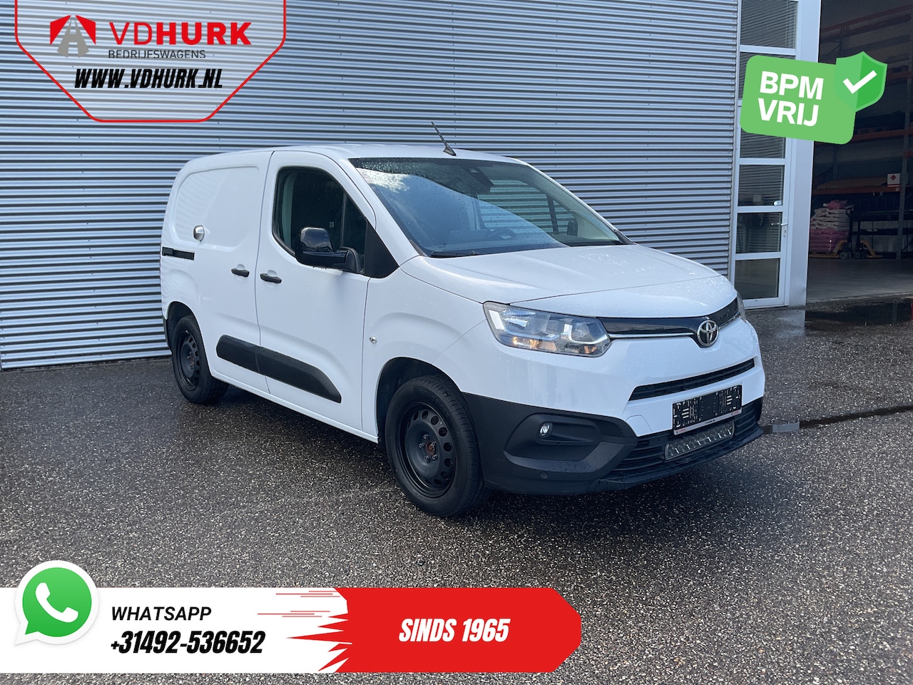 Toyota ProAce City - 1.5 130 pk Aut. Carplay/ 3Pers./ Stoelverw./ Inrichting/ Camera/ Cruise/ Airco/ PDC/ Trekh - AutoWereld.nl
