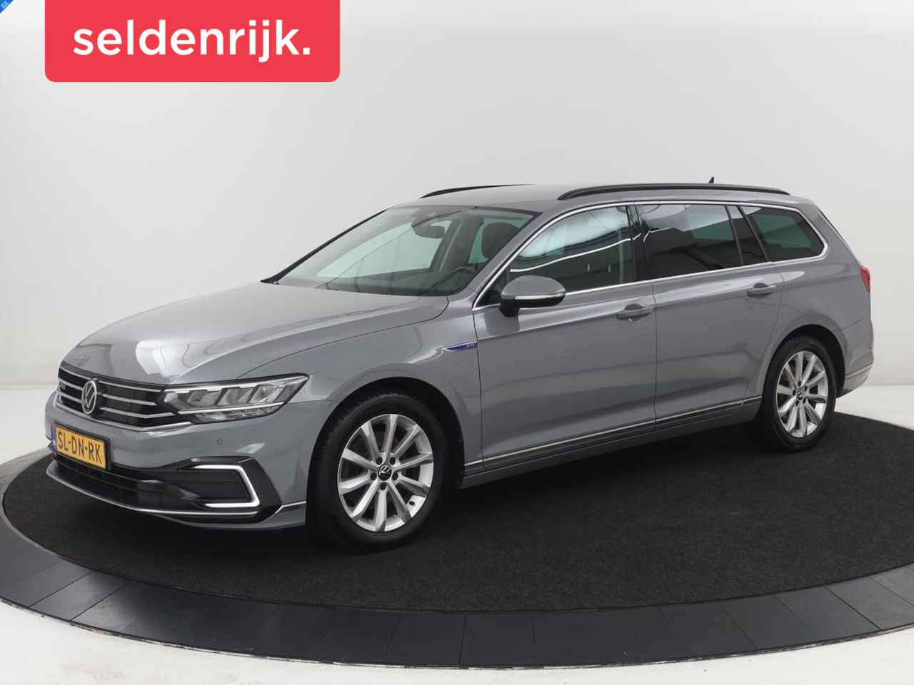 Volkswagen Passat Variant - 1.4 TSI PHEV GTE | SOH 91,6% | Stoelverwarming | Trekhaak | Adaptive cruise | Camera | Car - AutoWereld.nl