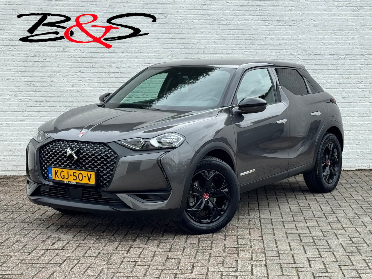 DS 3 Crossback - 1.2 PureTech Business Performance line Camera Carplay Keyless climate control cruise - AutoWereld.nl