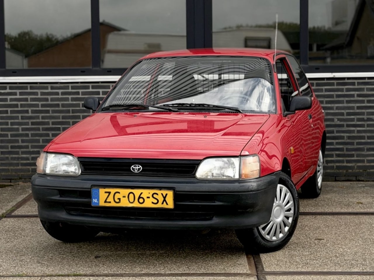 Toyota Starlet - 1.3 XLi |APK 05-2027 |Uniek |Lage KM - AutoWereld.nl