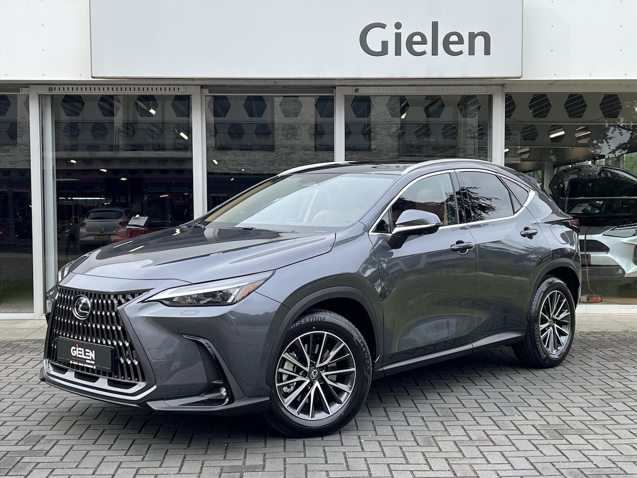 Lexus NX - 450h+ Executive Line | Panoramadak, Head up display, 18 inch, Leer, Geheugenfunctie, 360 c - AutoWereld.nl