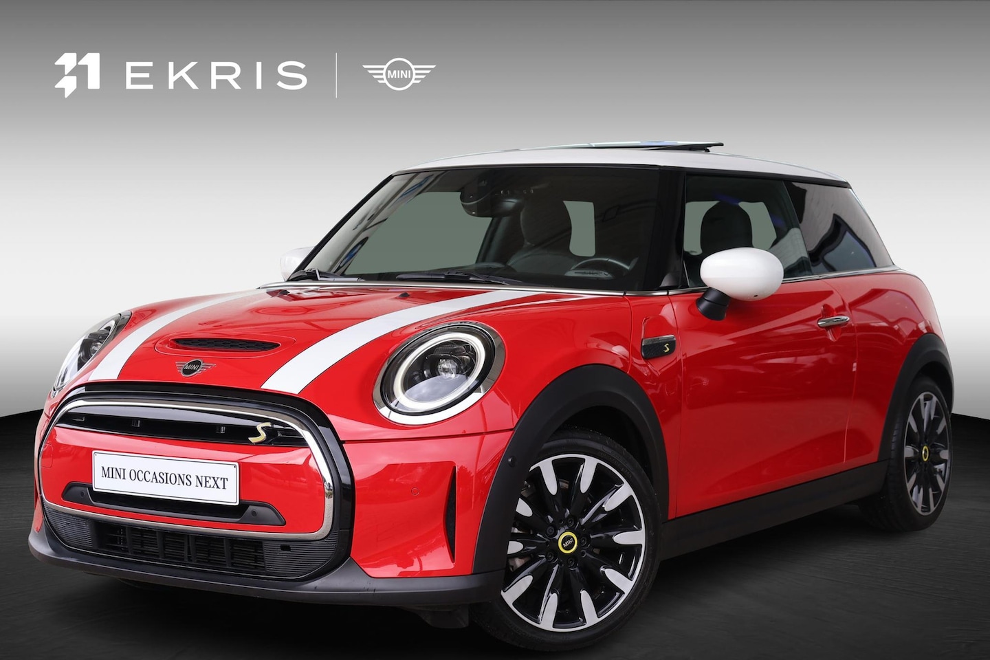 MINI Electric - 3-deurs Glazen panoramadak | Stuurwielrand verwarmd | Achteruitrijcamera | Driving Assista - AutoWereld.nl