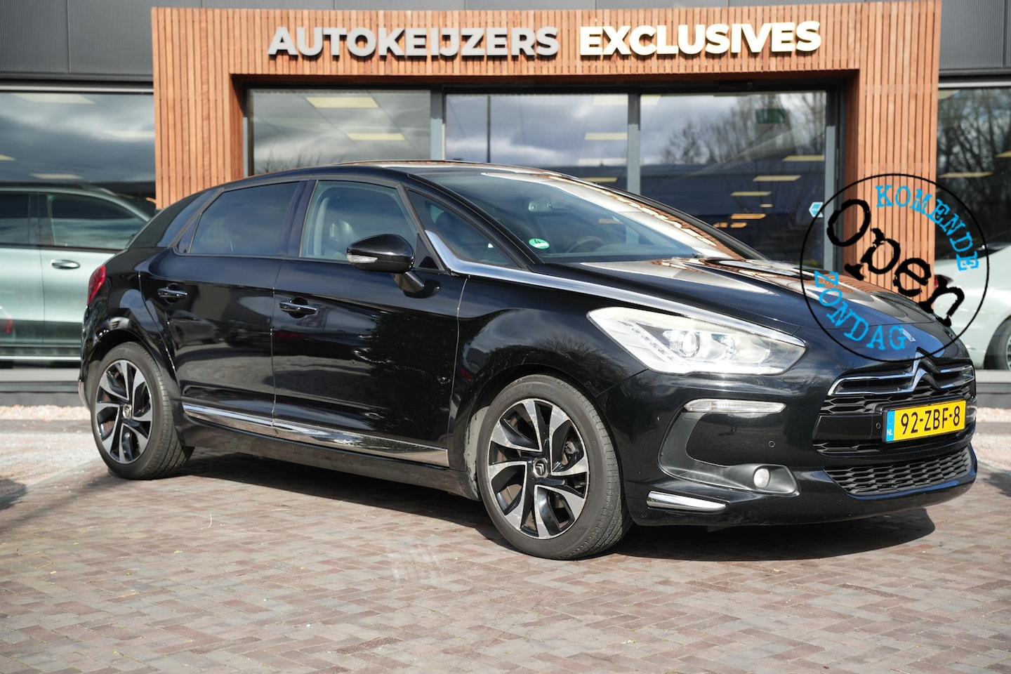 Citroën DS5 - 1.6 THP So Chic Panoramadak Cruise Clima Leer Alcantara - AutoWereld.nl