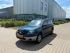 Mitsubishi Outlander - 2.0 Comfort AIRCO BLAUW 2004