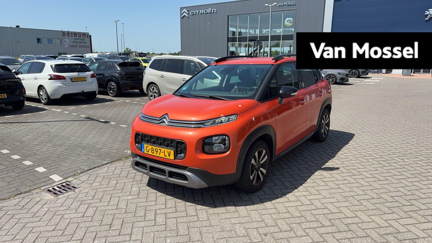 Citroën C3 Aircross - 1.2 PureTech S&S Shine - AUTOMAAT - HOGE INSTAP - WK SPECIAL UITVOERING!! - AutoWereld.nl