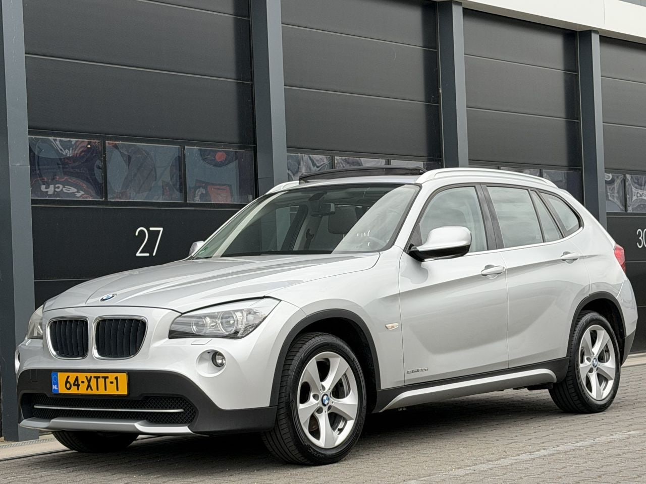BMW X1 - sDrive20d Pano Clima Navi Xenon - AutoWereld.nl