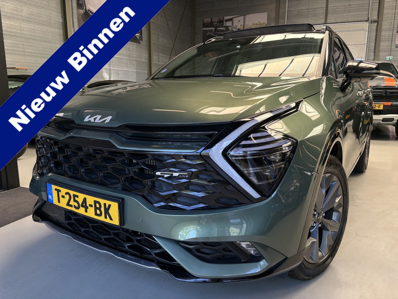 Kia Sportage - 1.6 T-GDi Plug-in Hybrid AWD DynamicPlusLine Camera, Navi, Pano - AutoWereld.nl