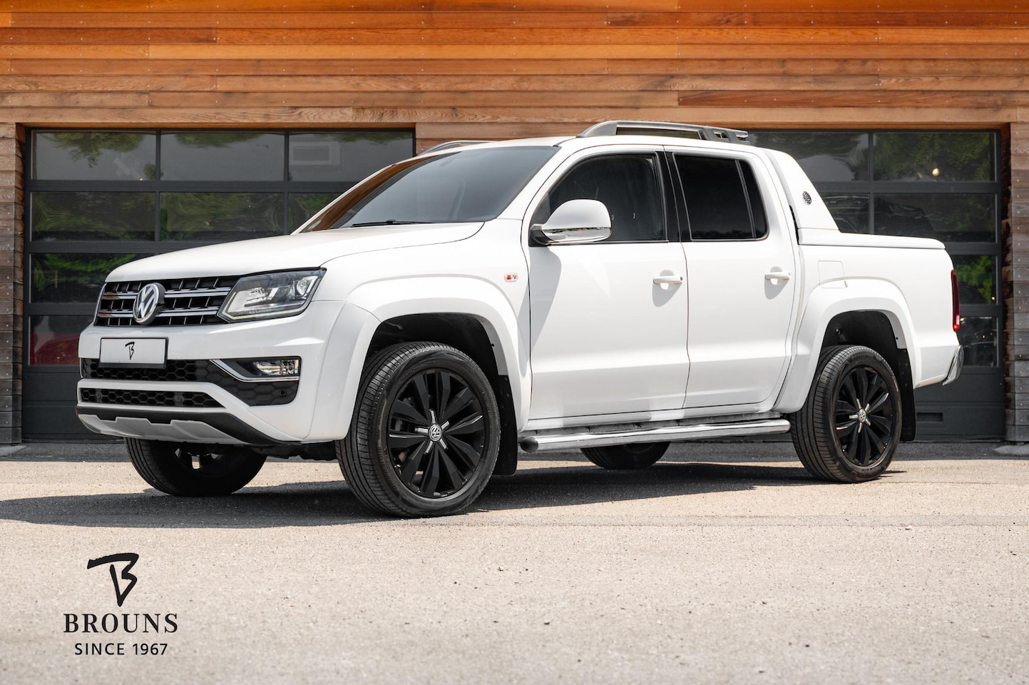 Volkswagen Amarok - 3.0 TDI 4Motion Plus Cab Aventura Ed. |Trekh.|Camera| - AutoWereld.nl