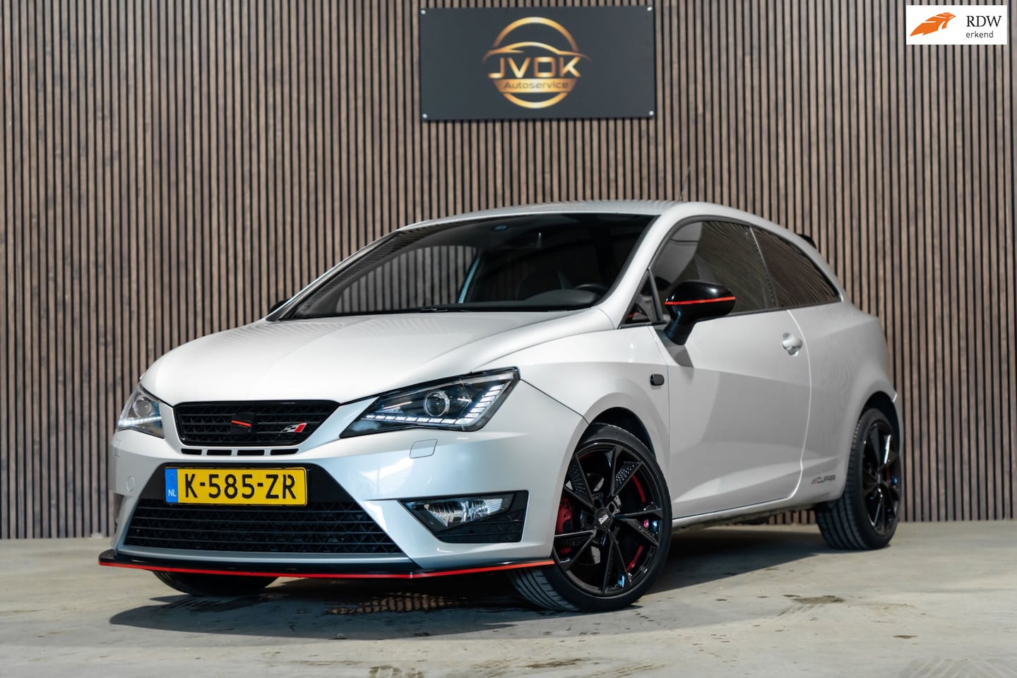 SEAT Ibiza SC - 1.4 TSI Nieuwe Motor/DSG Uniek PDC F1 Carplay Custom Exhaust - AutoWereld.nl