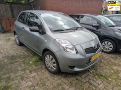 Toyota Yaris - 1.0 VVTi Terra