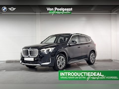 BMW iX1 - eDrive20 Pure Edition | xLine | Comfort Access | Trekhaak | Stoelverwarming | Stoelverwarm