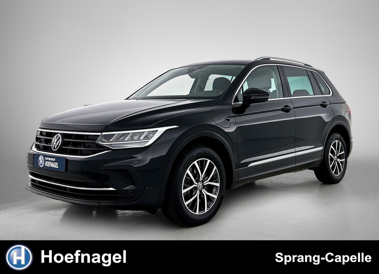 Volkswagen Tiguan - 1.4 TSI eHybrid Life | CarPlay | Adaptive Cruise | Virtual Cockpit | - AutoWereld.nl