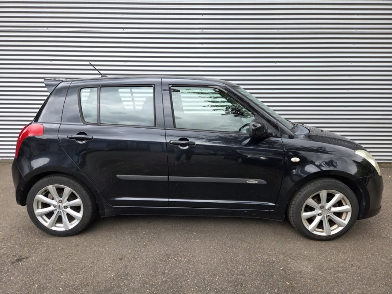 Suzuki Swift - 1.3 Shogun 1.3 Shogun - AutoWereld.nl