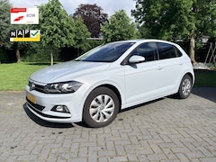 Volkswagen Polo - 1.0 TSI Comfortline Business