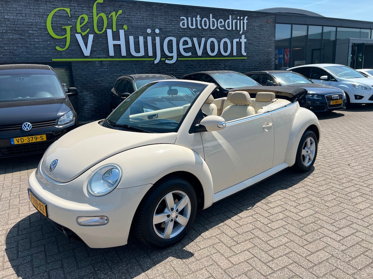 Volkswagen New Beetle Cabriolet - 1.6 Highline 1.6 Highline - AutoWereld.nl