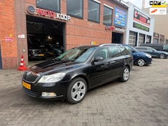 Skoda Octavia Combi - 1.2 TSI Elegance DSG Navi Clima Memory