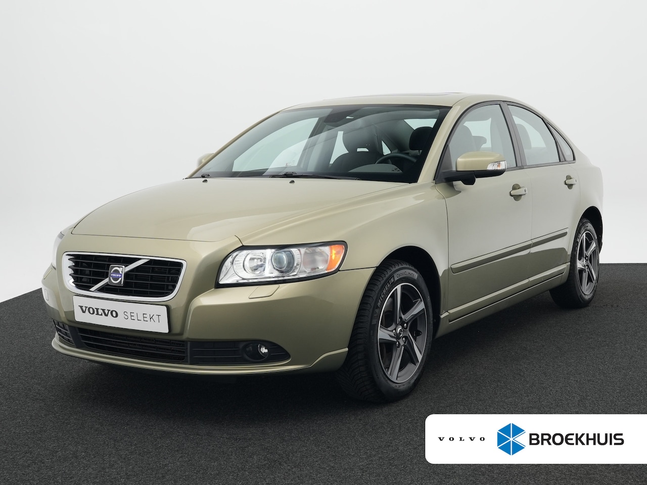 Volvo S40 - 2.5 T5 AWD Summum | Uniek | Dealer onderhouden | Bi-Xenon | BLIS | Schuifdak | Leder | Key - AutoWereld.nl