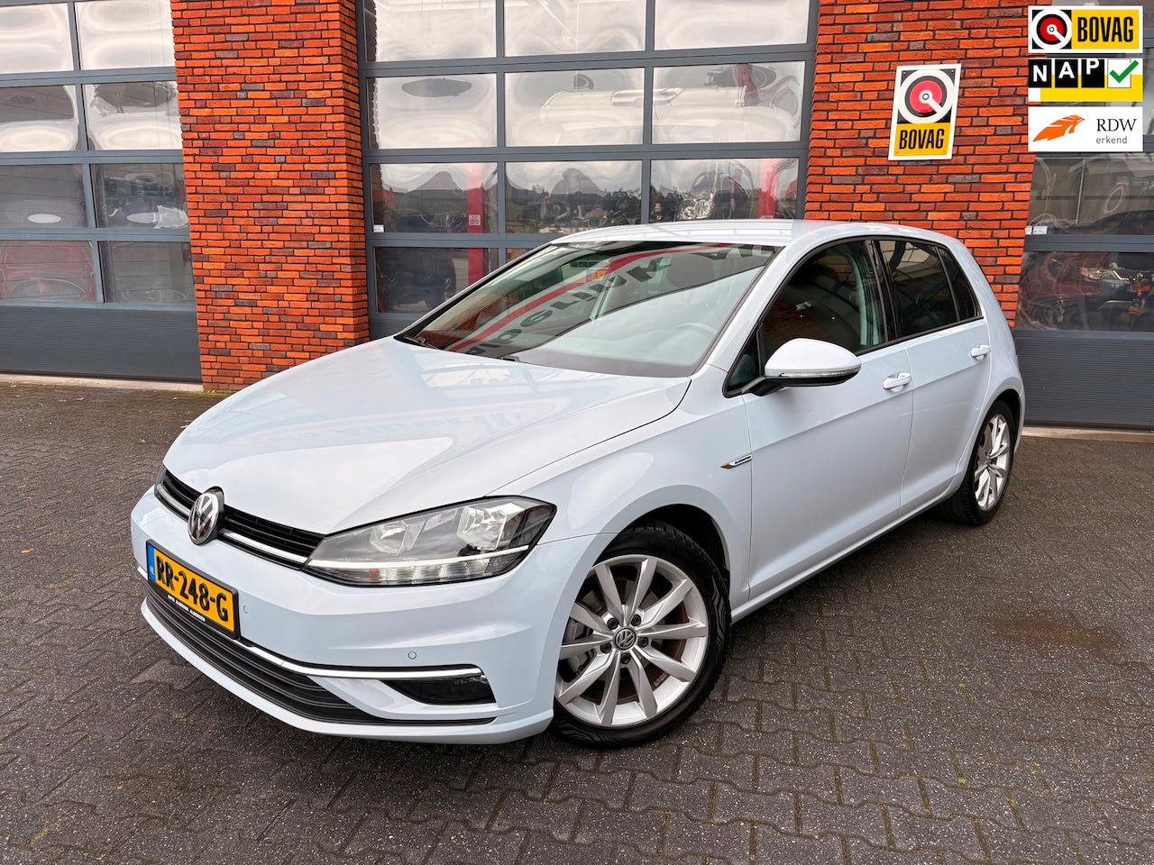 Volkswagen Golf - 1.5 TSI Highline | Apple Carplay | Camera | Led achterlichten | - AutoWereld.nl
