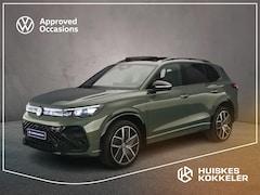 Volkswagen Tiguan - R-Line Edition 1.5 TSI eHybrid 272pk DSG Automaat Trekhaak, Black Style, Adaptive cruise c