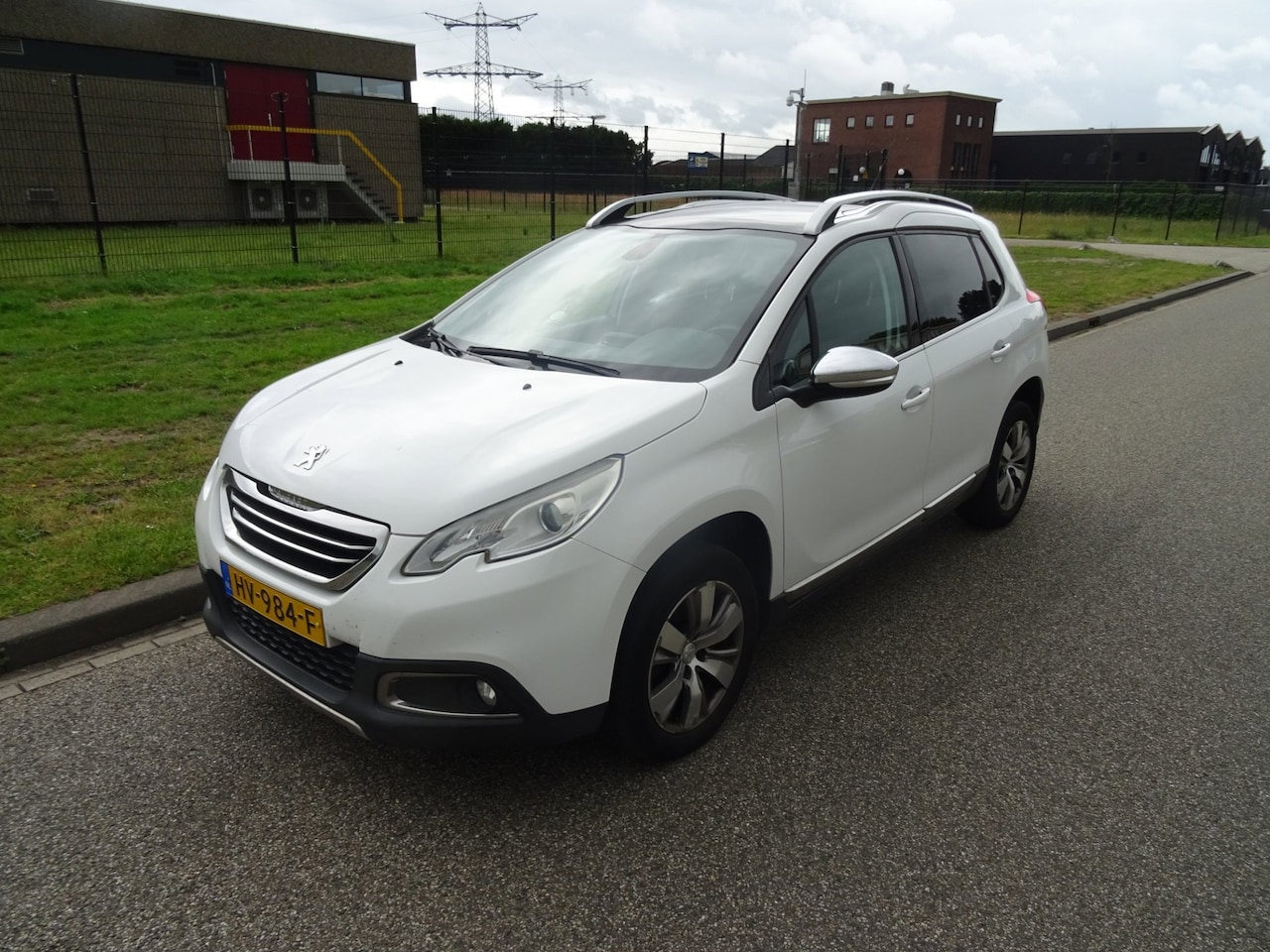Peugeot 2008 - 1.2 PureTech Allure 1.2 PureTech Allure - AutoWereld.nl