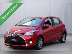 Toyota Yaris - 1.3 VVT-i Trend handgeschakeld 6 versnellingen