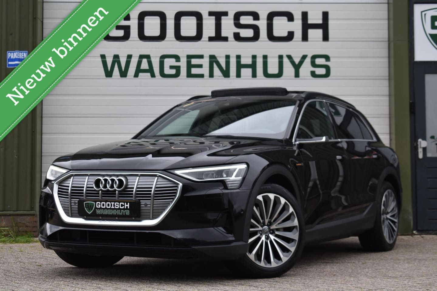 Audi e-tron - e-tron 55 quattro advanced 95 kWh | Pano | Digitale Buitenspiegels | Leder | - AutoWereld.nl