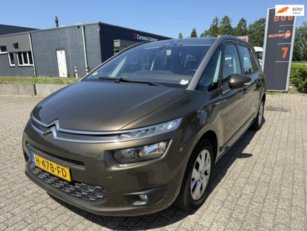 Citroën Grand C4 Picasso - 1.6 HDi Intensive 1.6 HDi Intensive - AutoWereld.nl