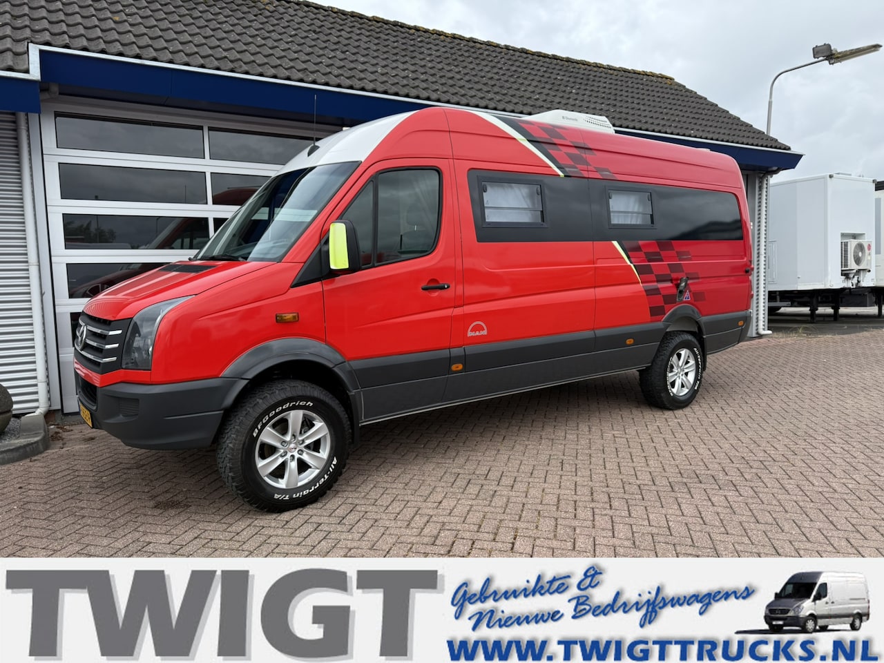Volkswagen Crafter - 35 2.0 TDI L3H2 LET OP!! SPECIAL 4X4 100% ALL TERRAIN - AutoWereld.nl