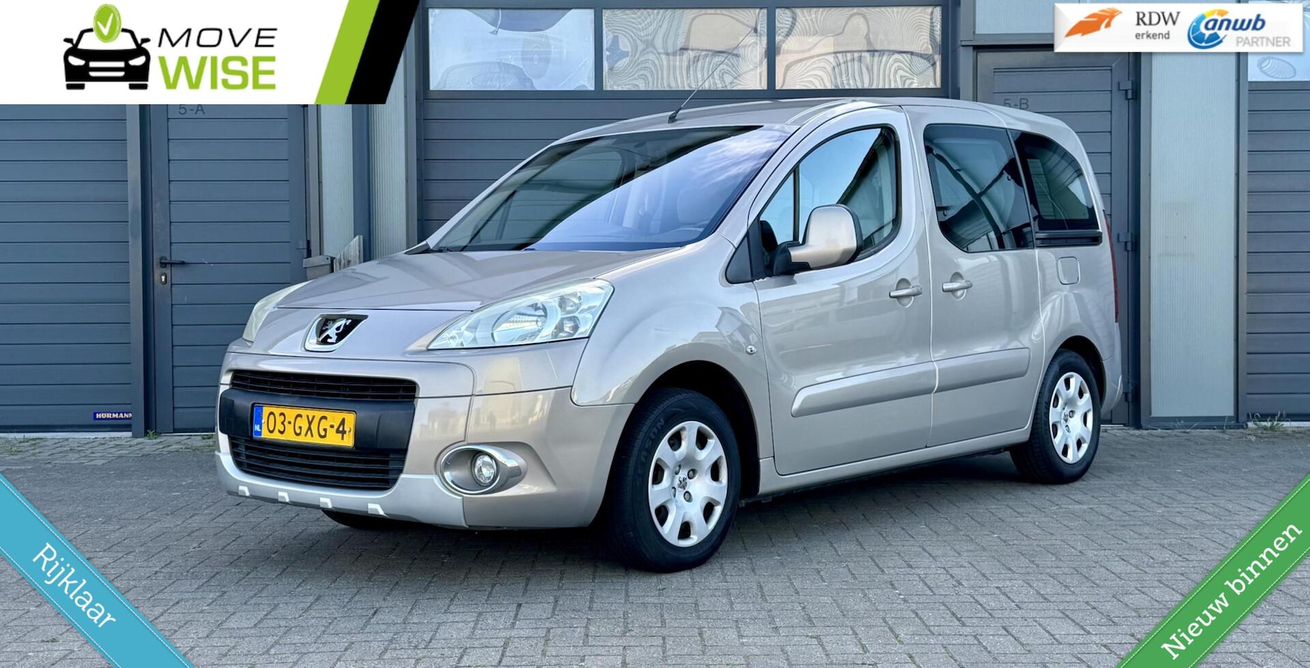 Peugeot Partner Tepee - 1.6 XT 109pk Executive | Lage KM NAP |5 Persoons | Trekhaak | Rijklaar | Benzine | - AutoWereld.nl
