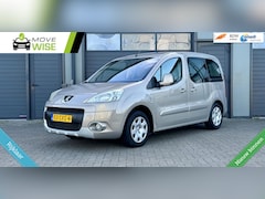 Peugeot Partner Tepee - 1.6 XT 109pk Executive | Lage KM NAP |5 Persoons | Trekhaak | Rijklaar | Benzine |