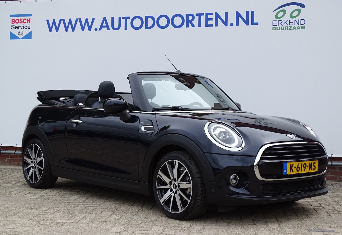 MINI Cabrio - 1.5 Cooper Sidewalk Edition|ALL-SEASON|CAMERA| - AutoWereld.nl