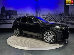 BMW X1 - XDrive25e M-Pakket *Pano*HUD*360camera*DriveAss*20 Inch