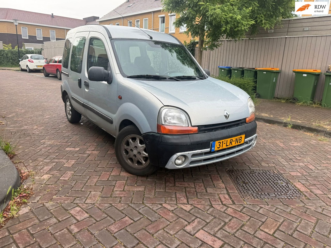 Renault Kangoo - 1.4 RN *invalide* - AutoWereld.nl