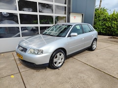 Audi A3 - 1.6 Attraction