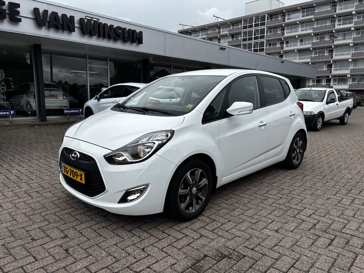 Hyundai ix20 - 1.4i Go! Lmv Acamera Airco Cruise Navi Nap - AutoWereld.nl