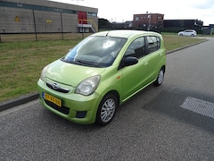 Daihatsu Cuore - 1.0 Premium