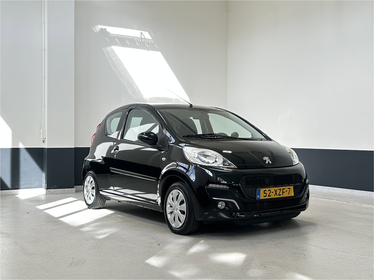Peugeot 107 - 1.0 Envy | NL| Airco | C.V | Elec Ramen | Radio/CD | - AutoWereld.nl
