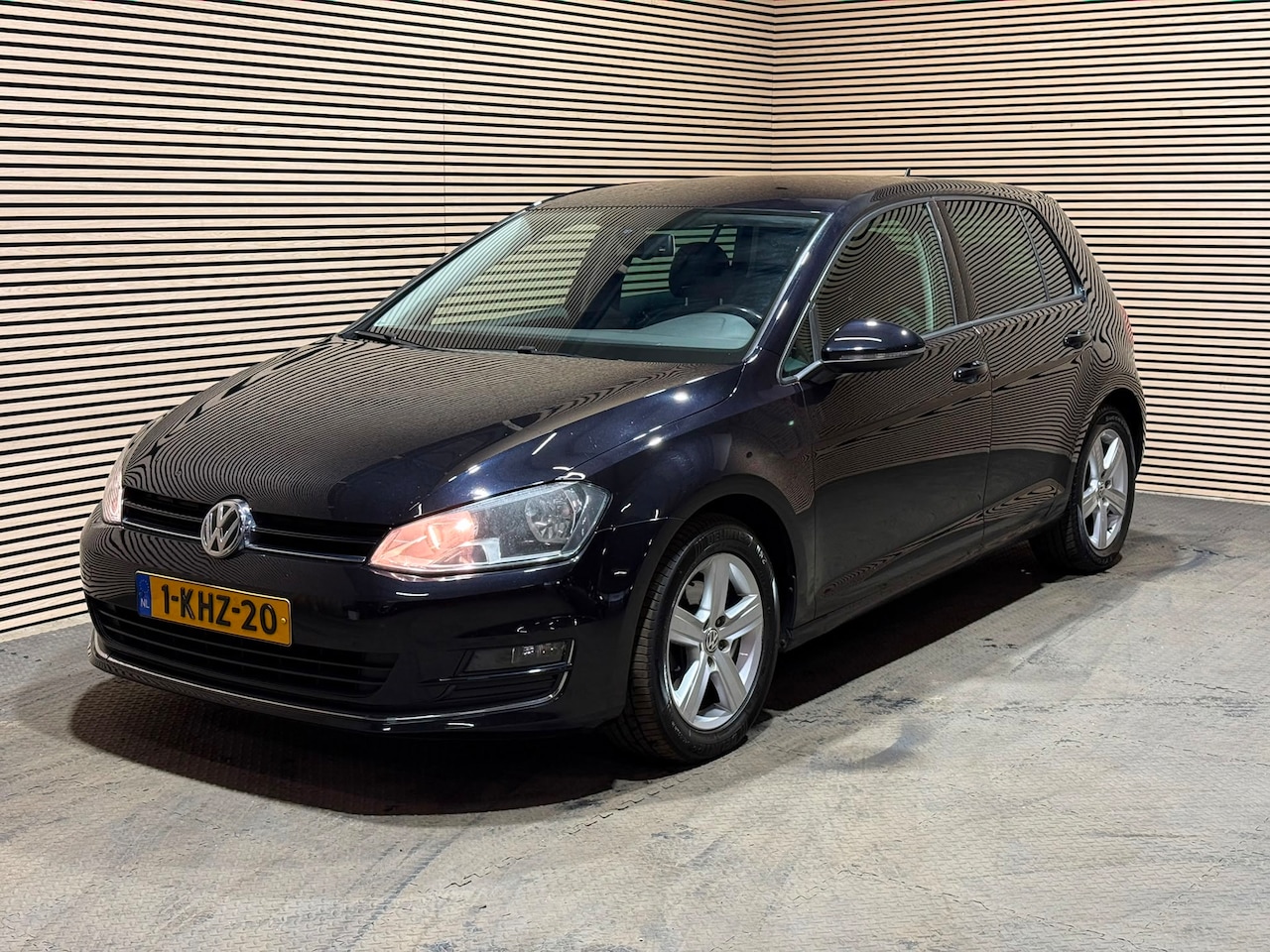 Volkswagen Golf - 1.4 TSI Highline | Airco | Cruise | BT | Trekhaak - AutoWereld.nl