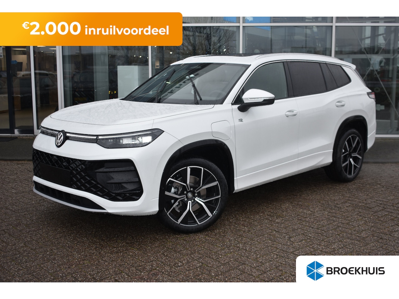Volkswagen Tayron - R-Line Edition | Trekhaak | 'App-Connect' draadloze smartphone integratie | Automatische a - AutoWereld.nl