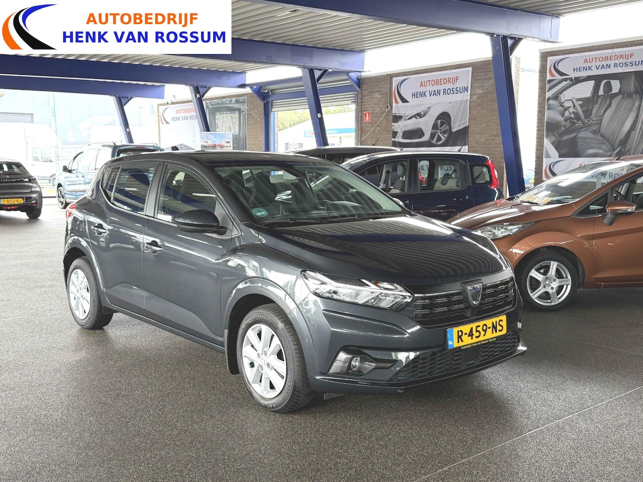 Dacia Sandero - 1.0 TCe 90 Essential Airco | PDC | Cruise control | NAP. - AutoWereld.nl