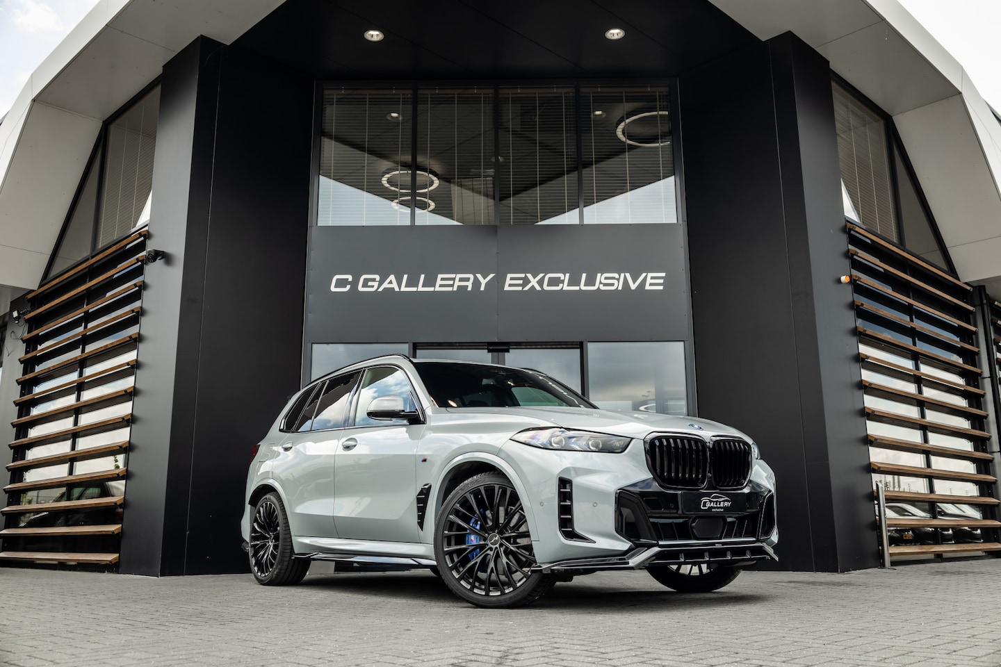 BMW X5 - xDrive50e - M Sport | Maxton | Panorama | H&K | Elek. trekhaak - AutoWereld.nl