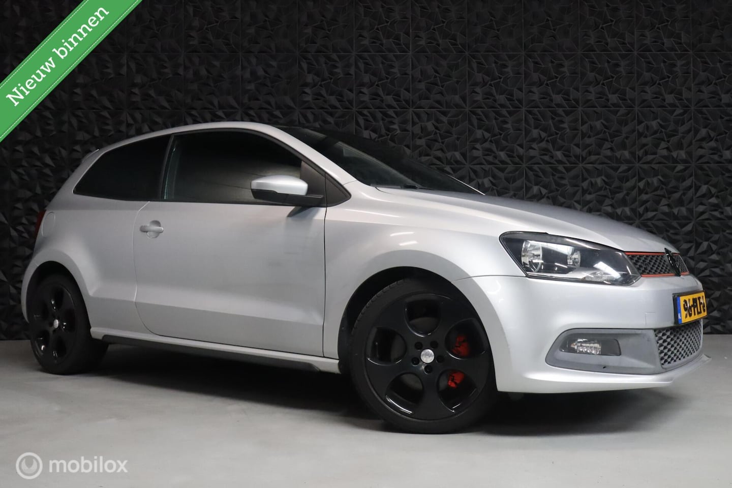 Volkswagen Polo - 1.4 TSI GTI | DSG | AC | Stoelverwarming | BT - AutoWereld.nl