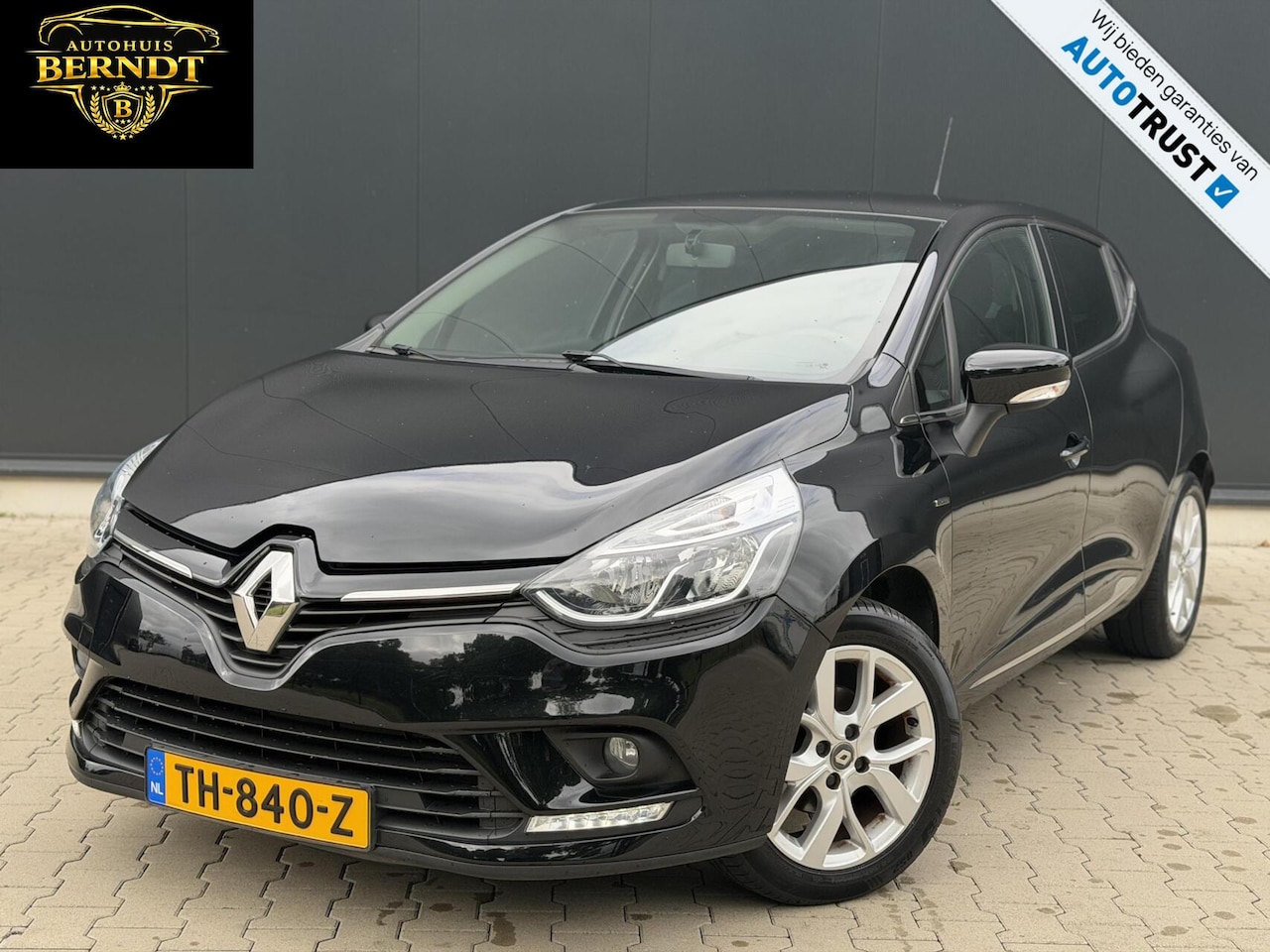 Renault Clio - 0.9 TCe Limited Cruis PDC Navigatie Keyless - AutoWereld.nl