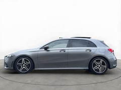 Mercedes-Benz A-klasse - 220 190PK AMG Night Premium+ Pano Sfeer Dode-Hoek