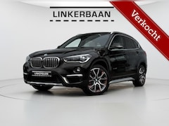 BMW X1 - sDrive20i High Executive | X Line | Panodak | Leder | LED | HUD | Carplay | 19 inch | NL A