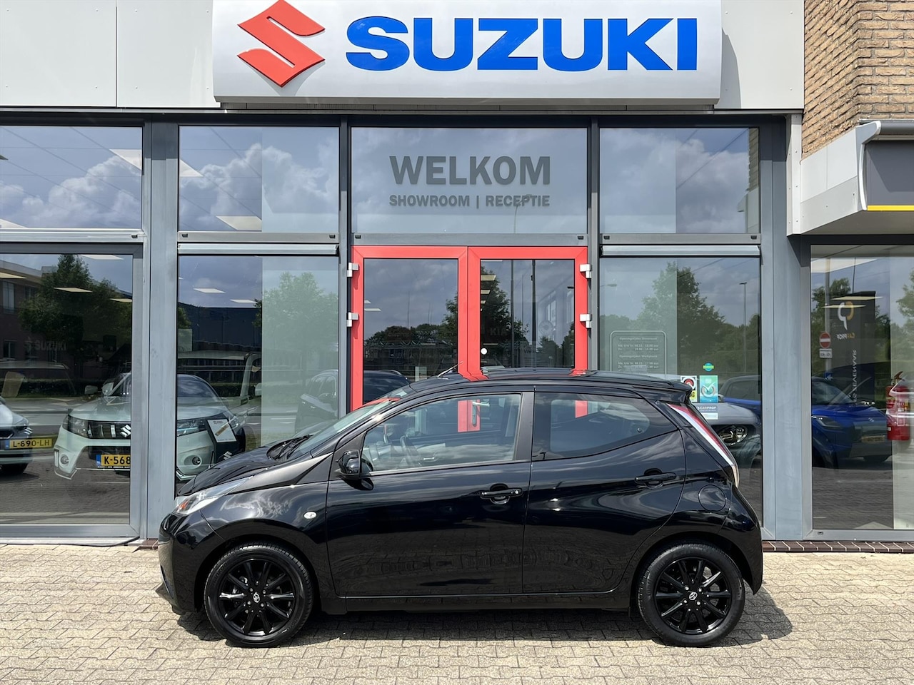 Toyota Aygo - 1.0 VVT-i 5D x-nav (RIJKLAARPRIJS) - AutoWereld.nl