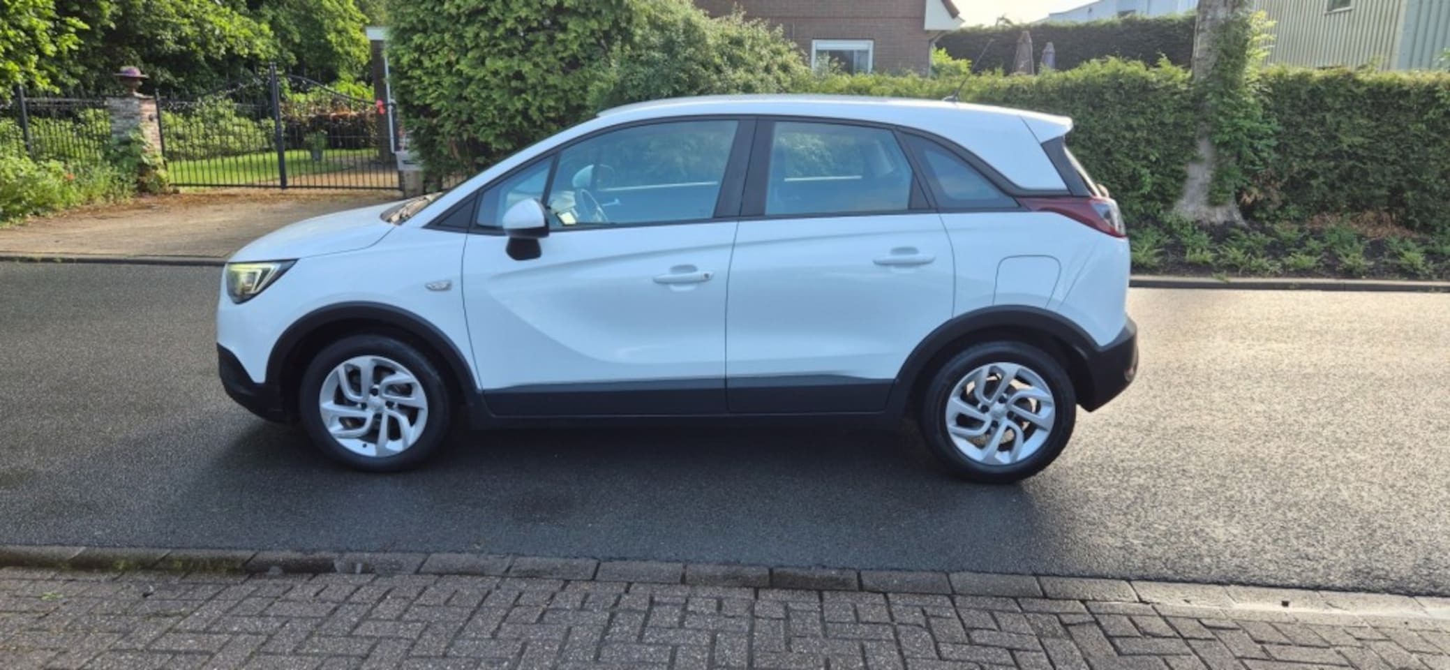 Opel Crossland X - 120 Jaar Edition*Apple Carplay/android*cruise control*airco*LMV* - AutoWereld.nl