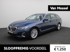 BMW 5-serie Touring - 520e 150kW | PANORAMADAK | ACHTERUITRIJCAMERA 360° | LEDER INTERIEUR | GROOT NAVIGATIE | C