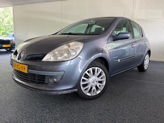 Renault Clio - 1.6-16V Dynamique S | Climate | LMV | PDC | Cruise | Leder/Stof |